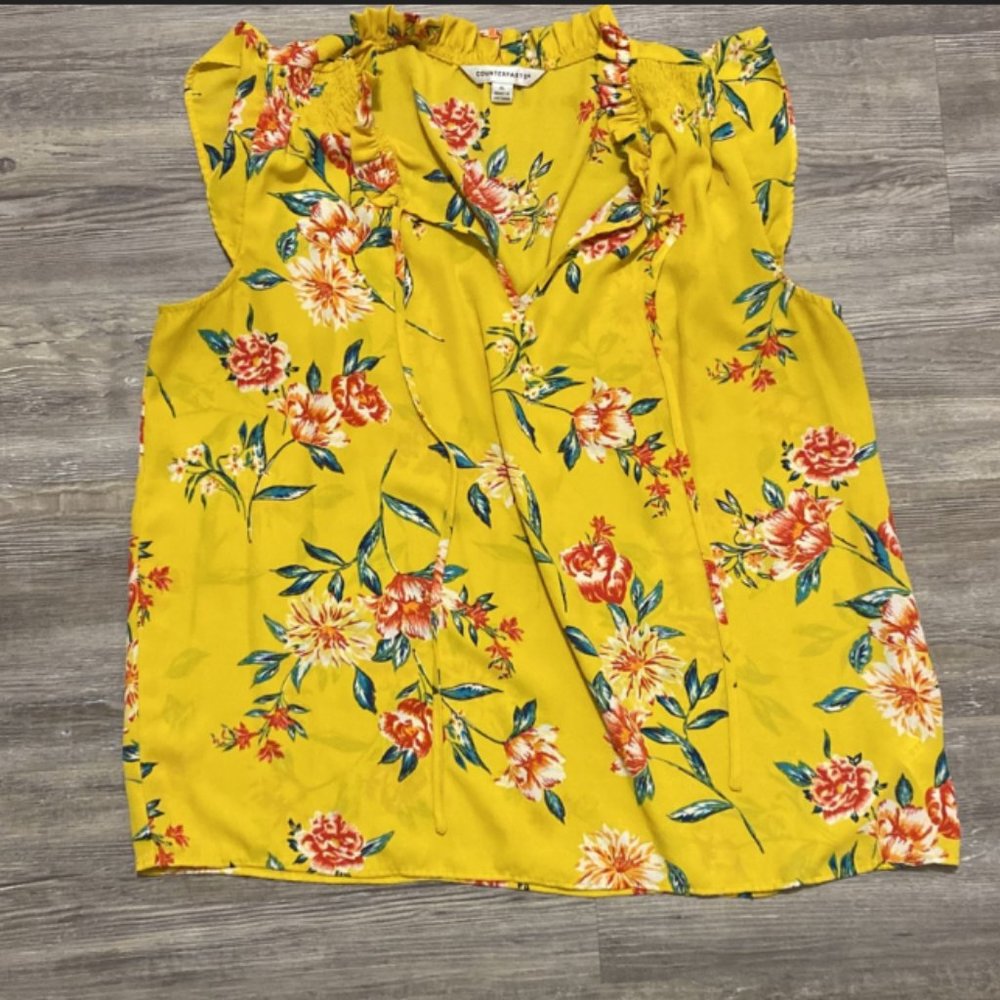 XL - Yellow Floral Top